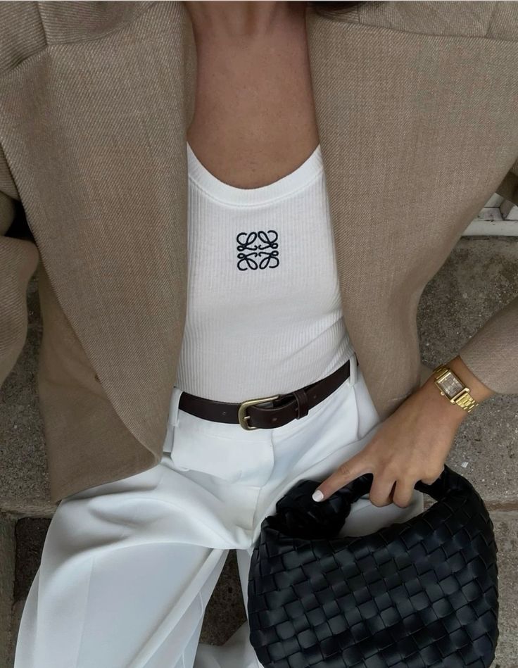 Tops Less Spain TOPS – Selling Your Wardrobe