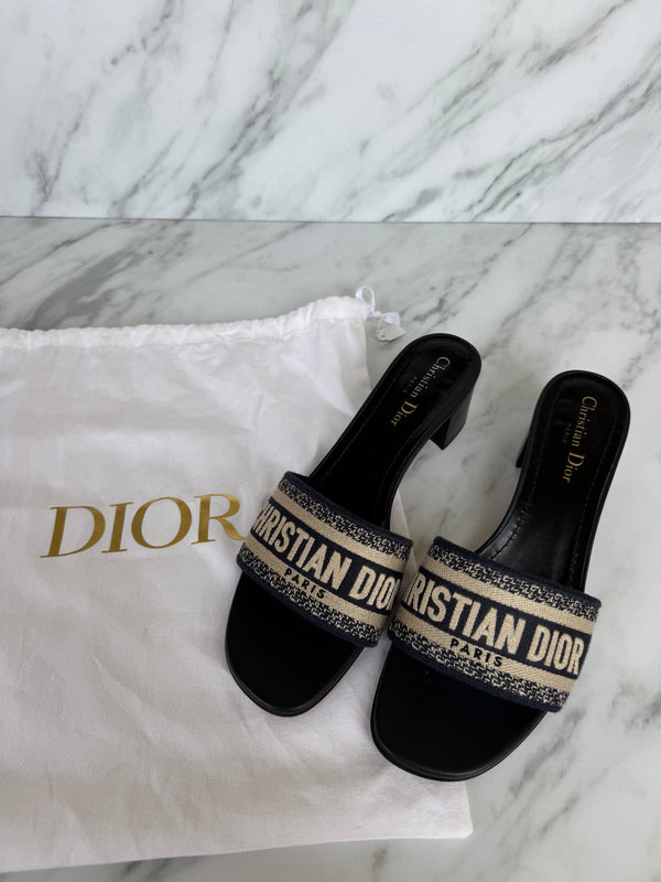 Dior D Way Sandals Size 40